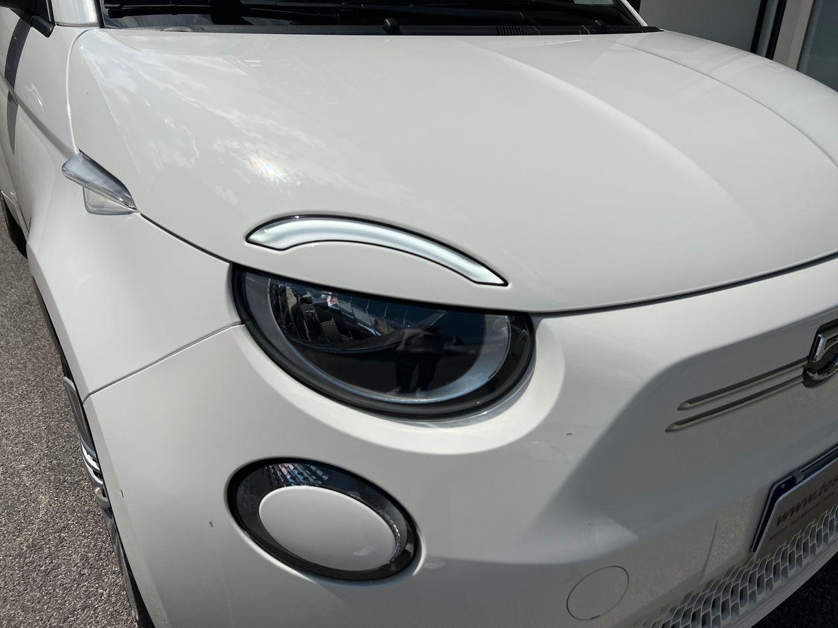 FIAT 500e 23,65 kWh (Red)