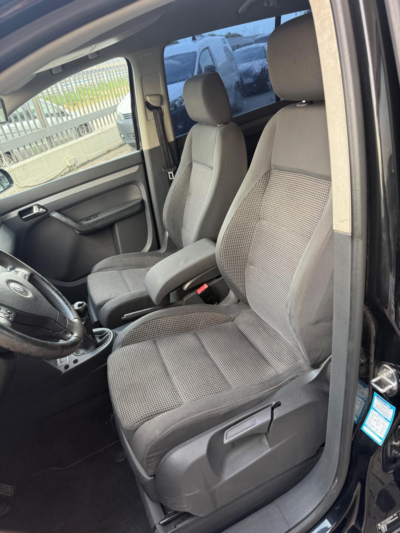Volkswagen Touran 2.0 16V TDI Highline