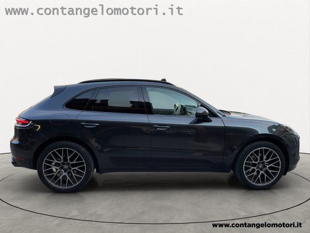 PORSCHE Macan 2.0