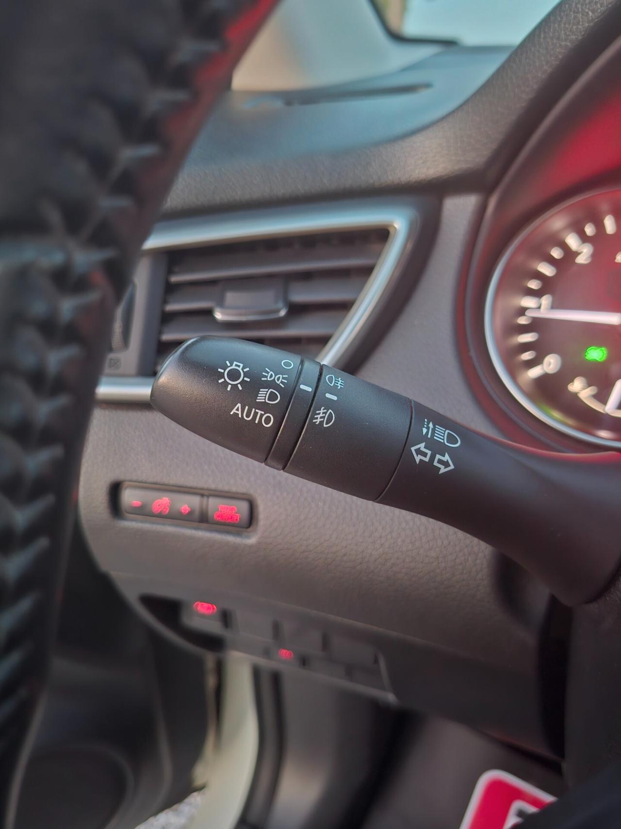 Qashqai 1.7 dCi 150cv-N-Connecta *TETTO-LED-Cam360°