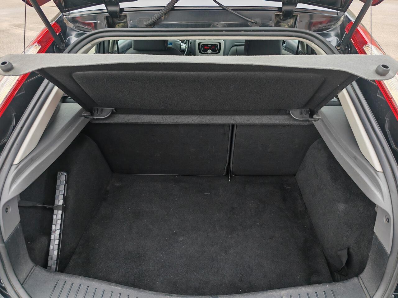 Ford Focus 1.6 TDCi (110CV) 5p. Tit. DPF