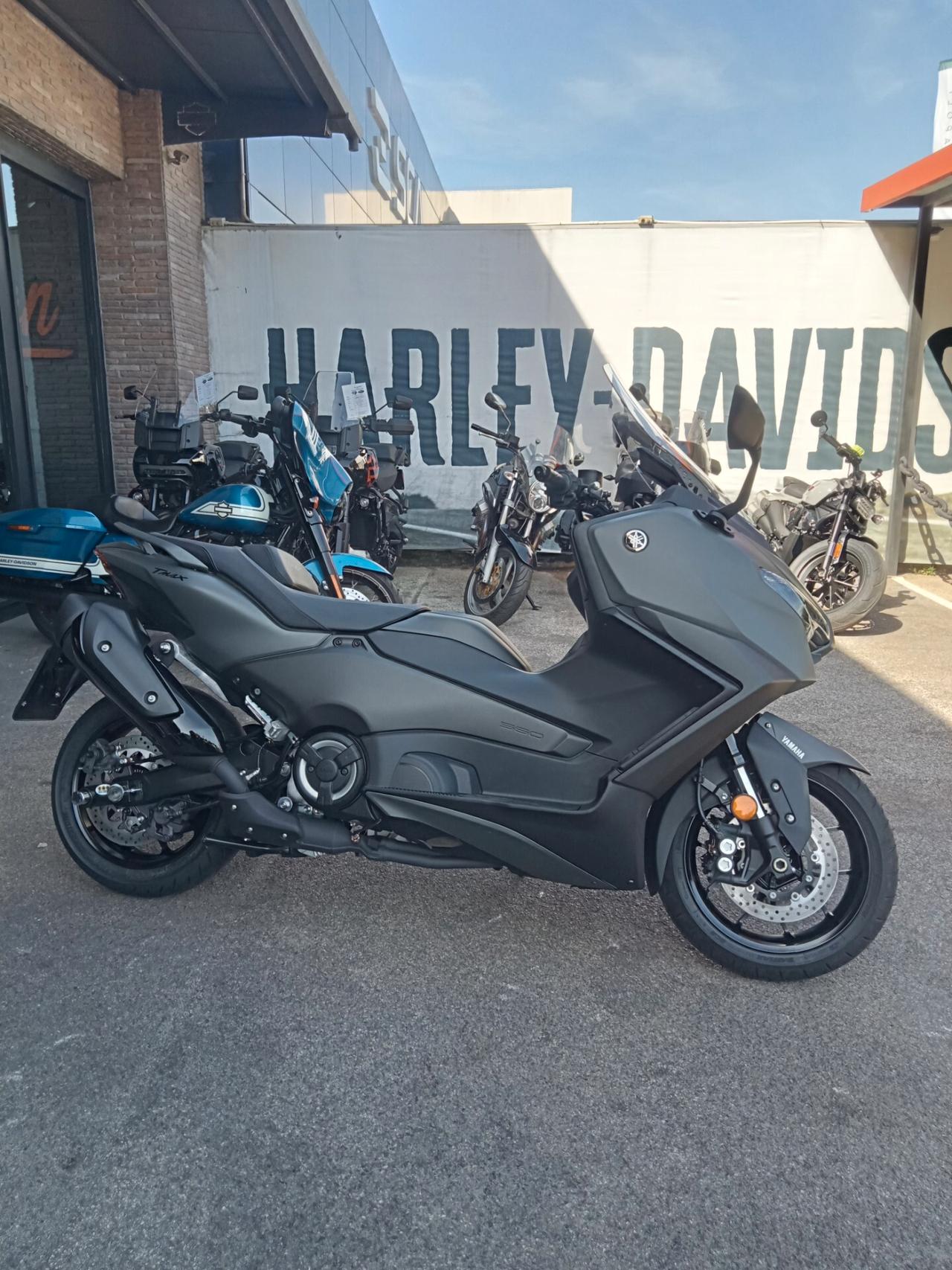 Yamaha T Max 560 - 2026