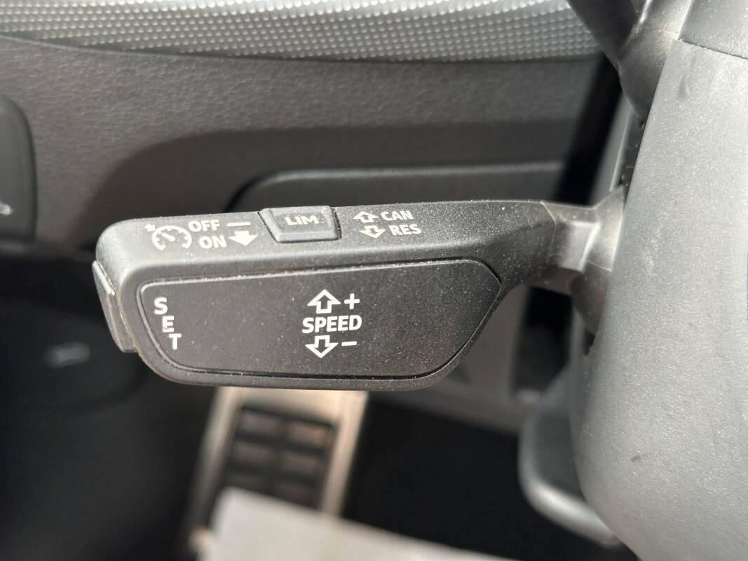 Audi Q2 30 2.0 tdi S-LINE VIRTUAL COCKPIT E CARPLAY