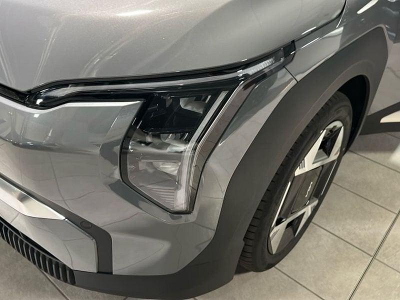 Kia EV3 Standard Range Earth