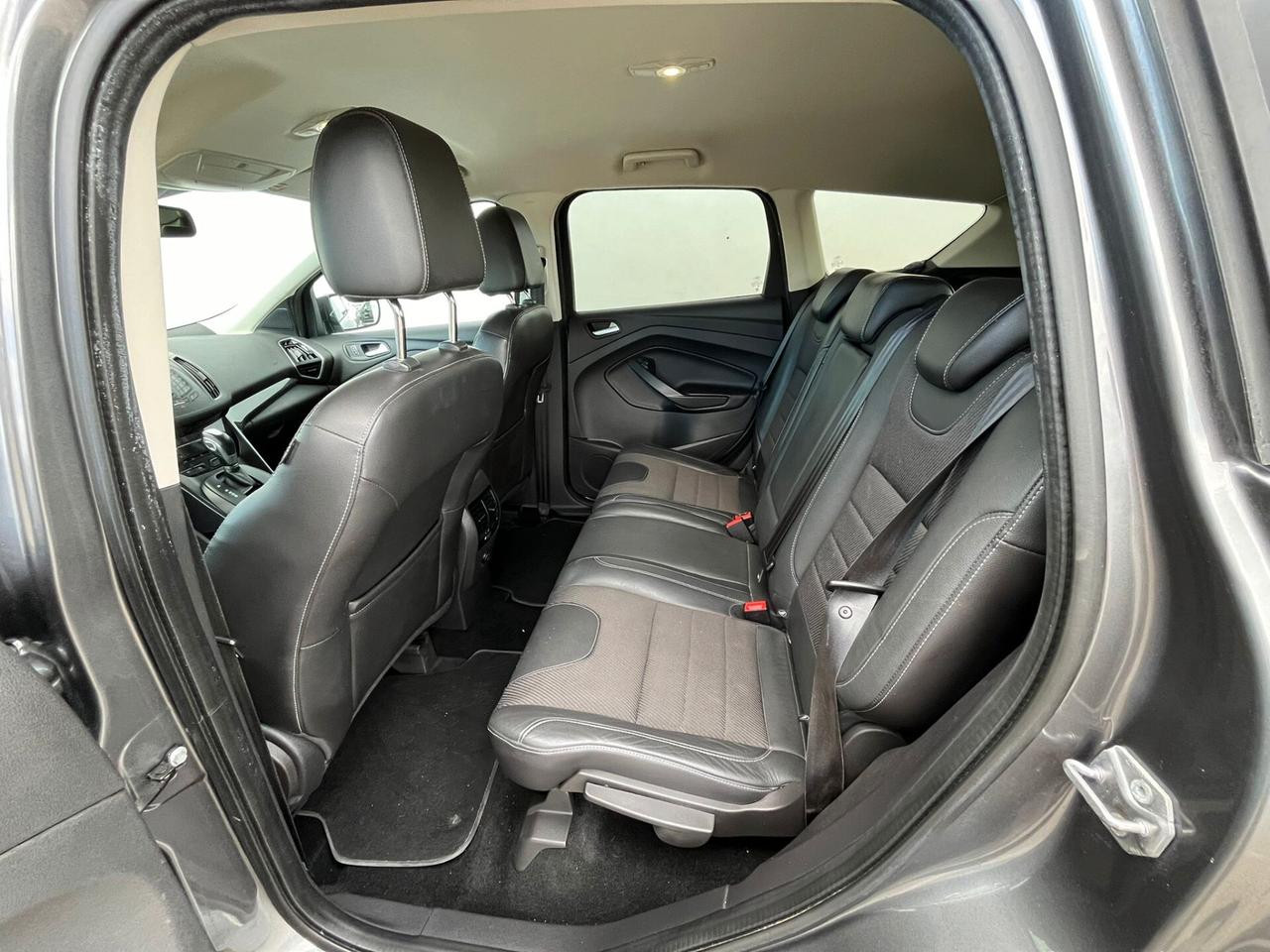 Ford Kuga 2.0 TDCI 163 CV 4WD Powershift Titanium