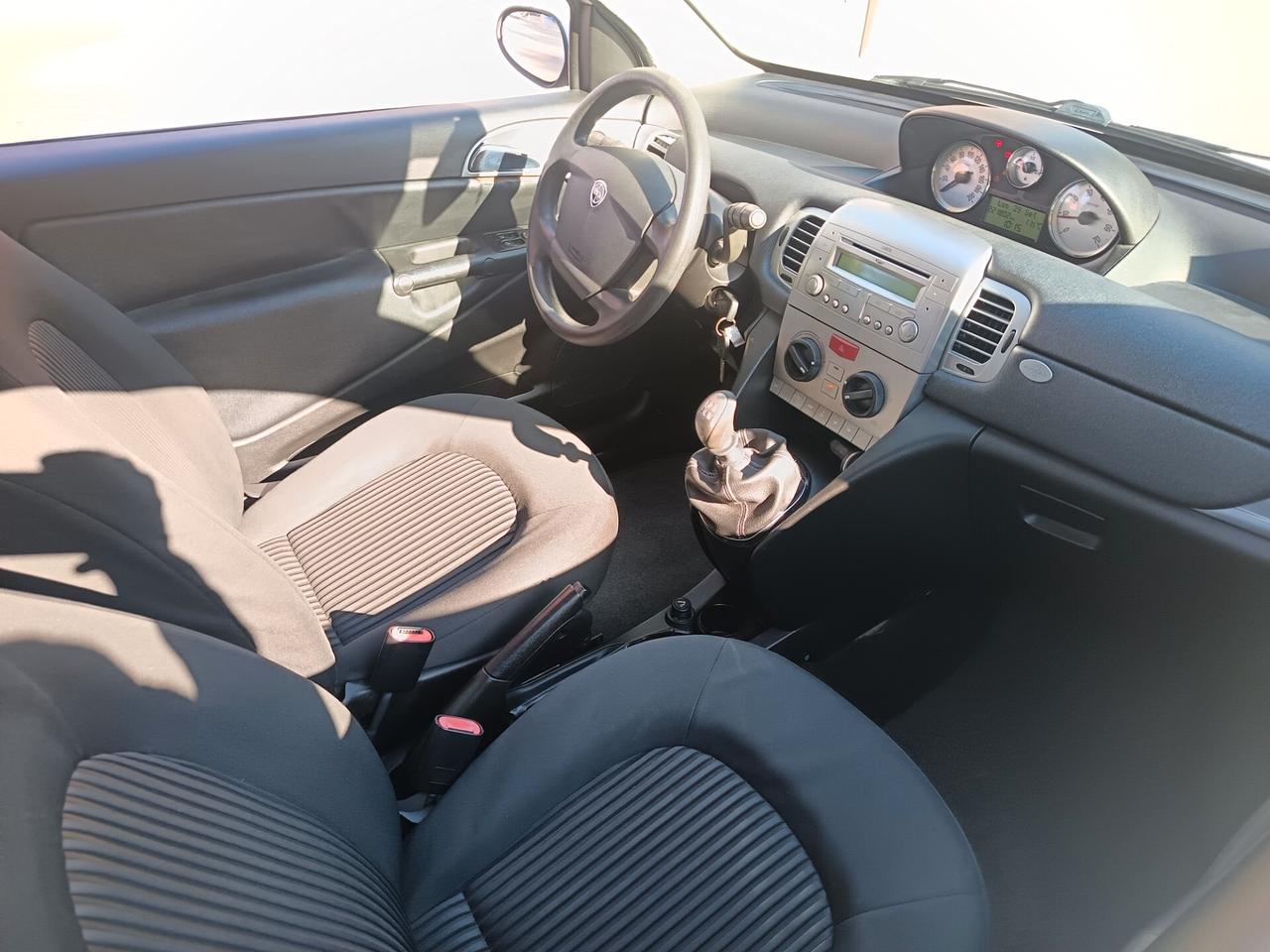 Lancia Ypsilon 1.4 Oro Ecochic GPL
