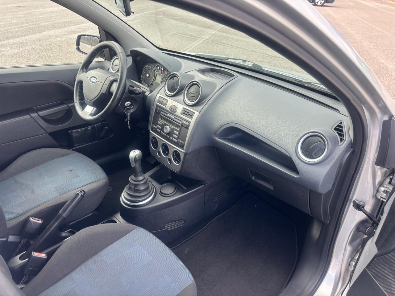 Ford Fiesta 1.4 TDCi 5p. Ghia