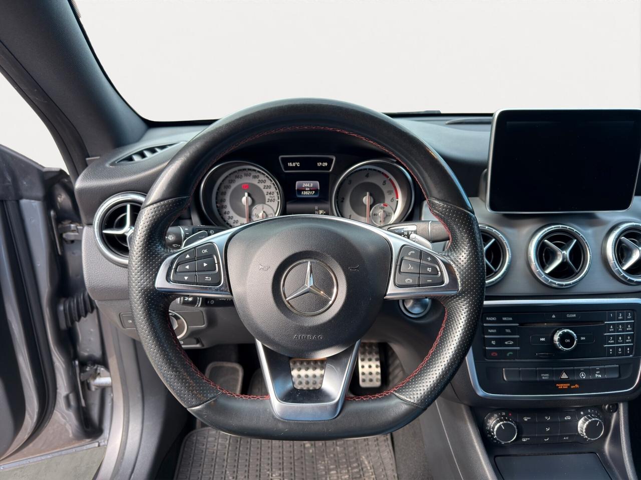 Mercedes-benz CLA 220 d S.W. Auto Premium AMG - 2016