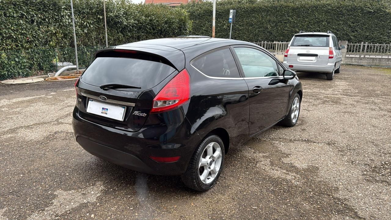 Ford Fiesta 1.4 TDCi 70CV 3 porte Titanium