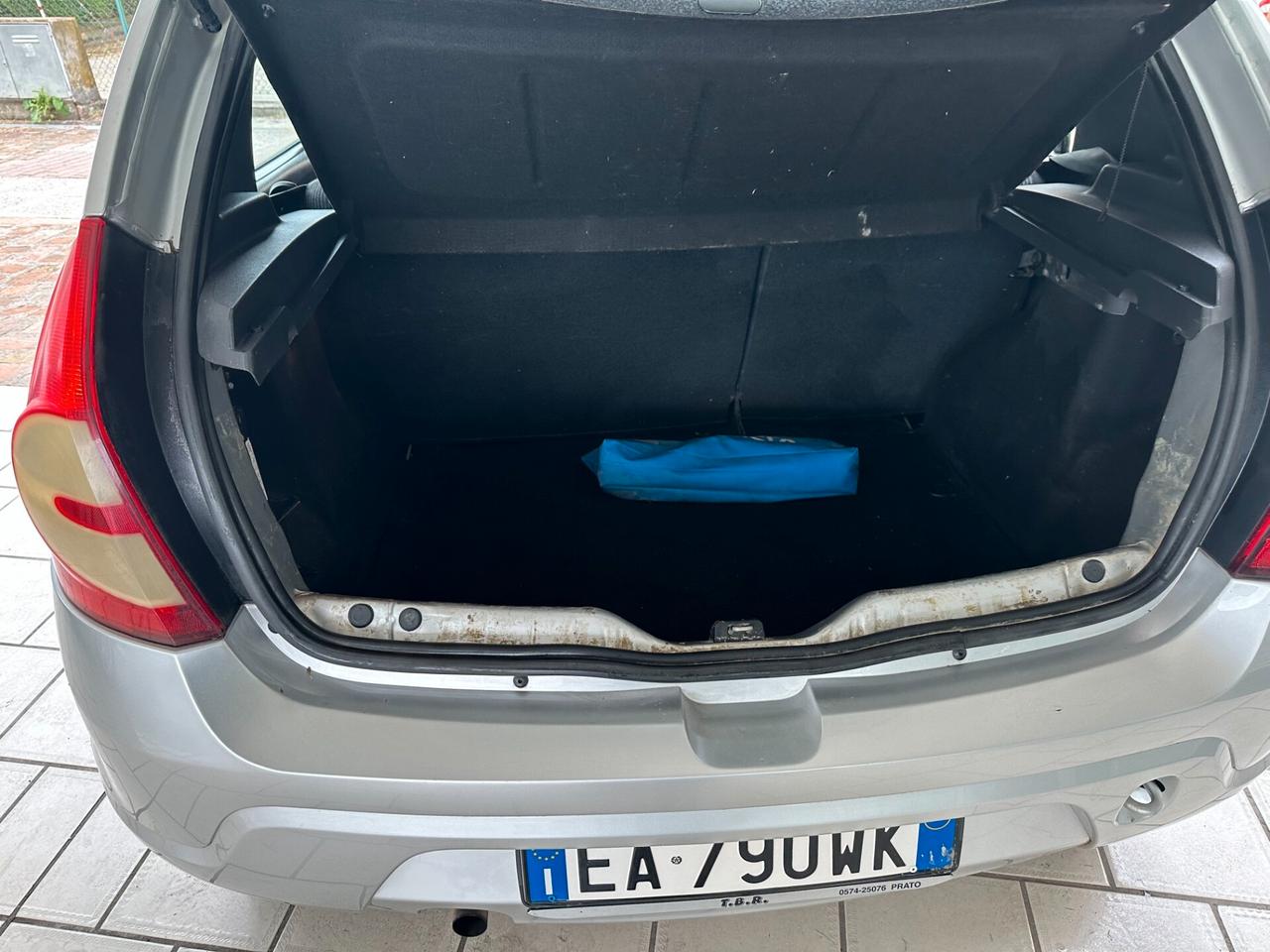 Dacia Sandero 1.4 GPL NEOPATENTATI (12 RATE)