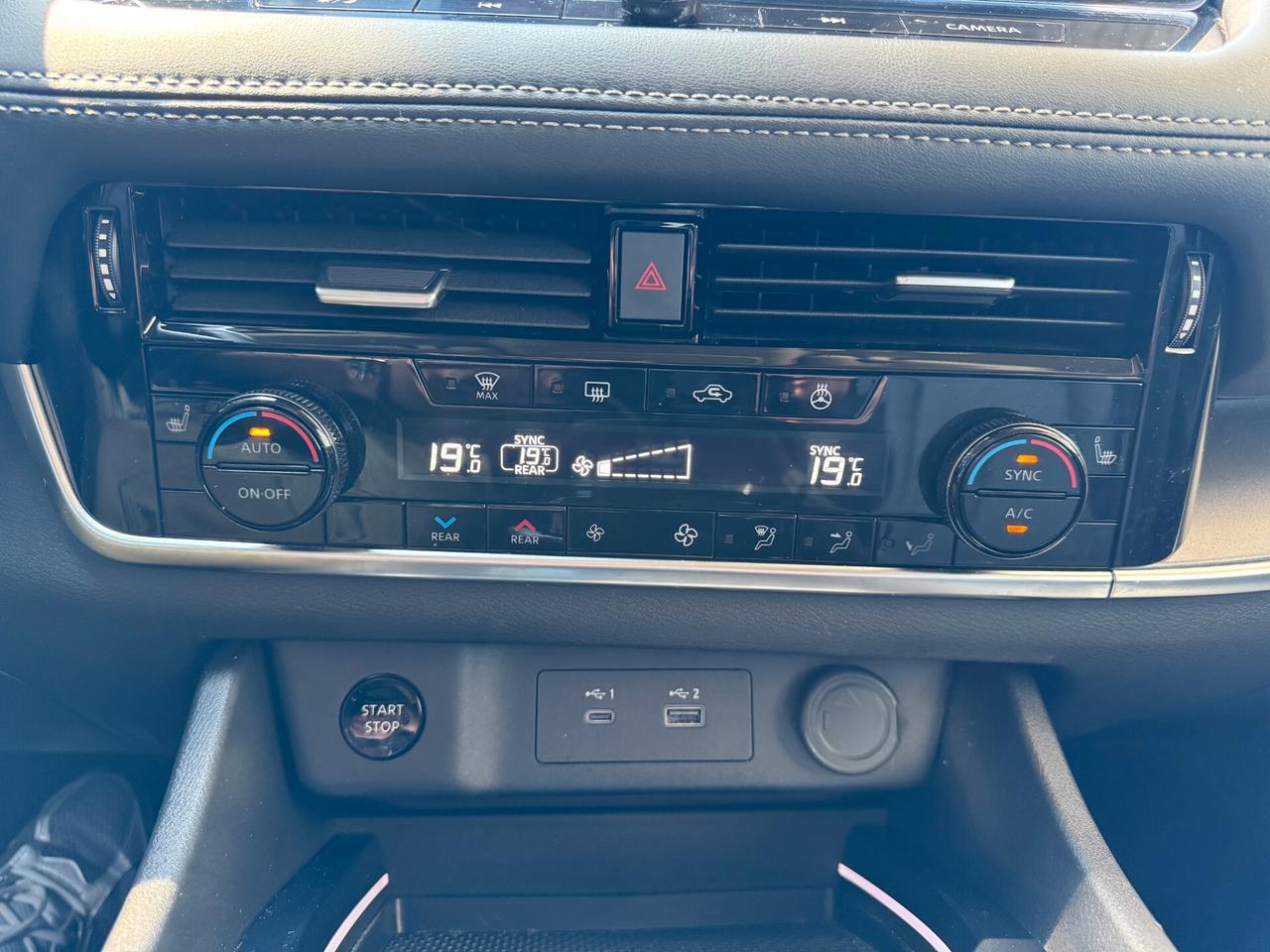 Nissan X-Trail e-Power e-4orce 4WD 7 posti N-Connecta 2 ANNI DI GARANZIA NISSAN - TAGLIANDO GRATIS