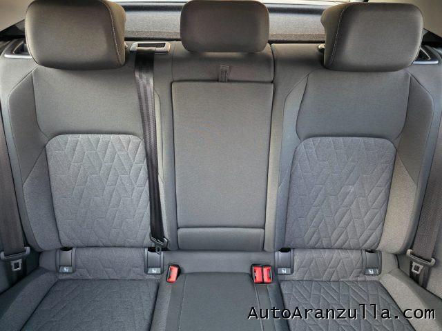 VOLKSWAGEN Golf NEW 8.5 2.0 TDI 115CV Life Tetto Panoramico