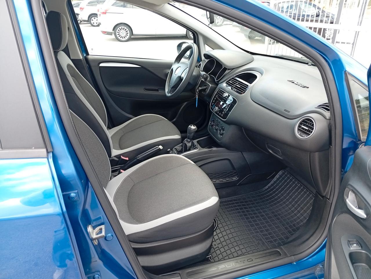 Fiat Punto 1.4 S&S 8V Dualogic 5 porte Racing