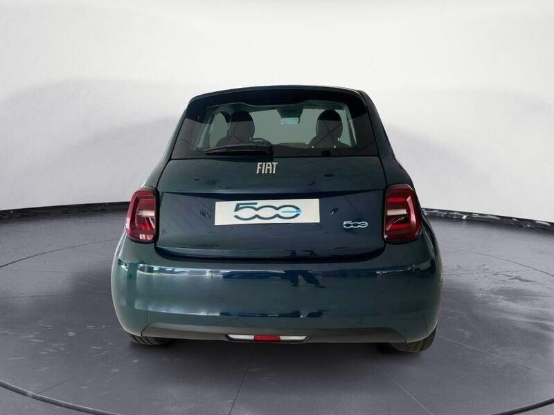 FIAT 500 Nuova Hatchback My23 La Nuova - 320 Berlina