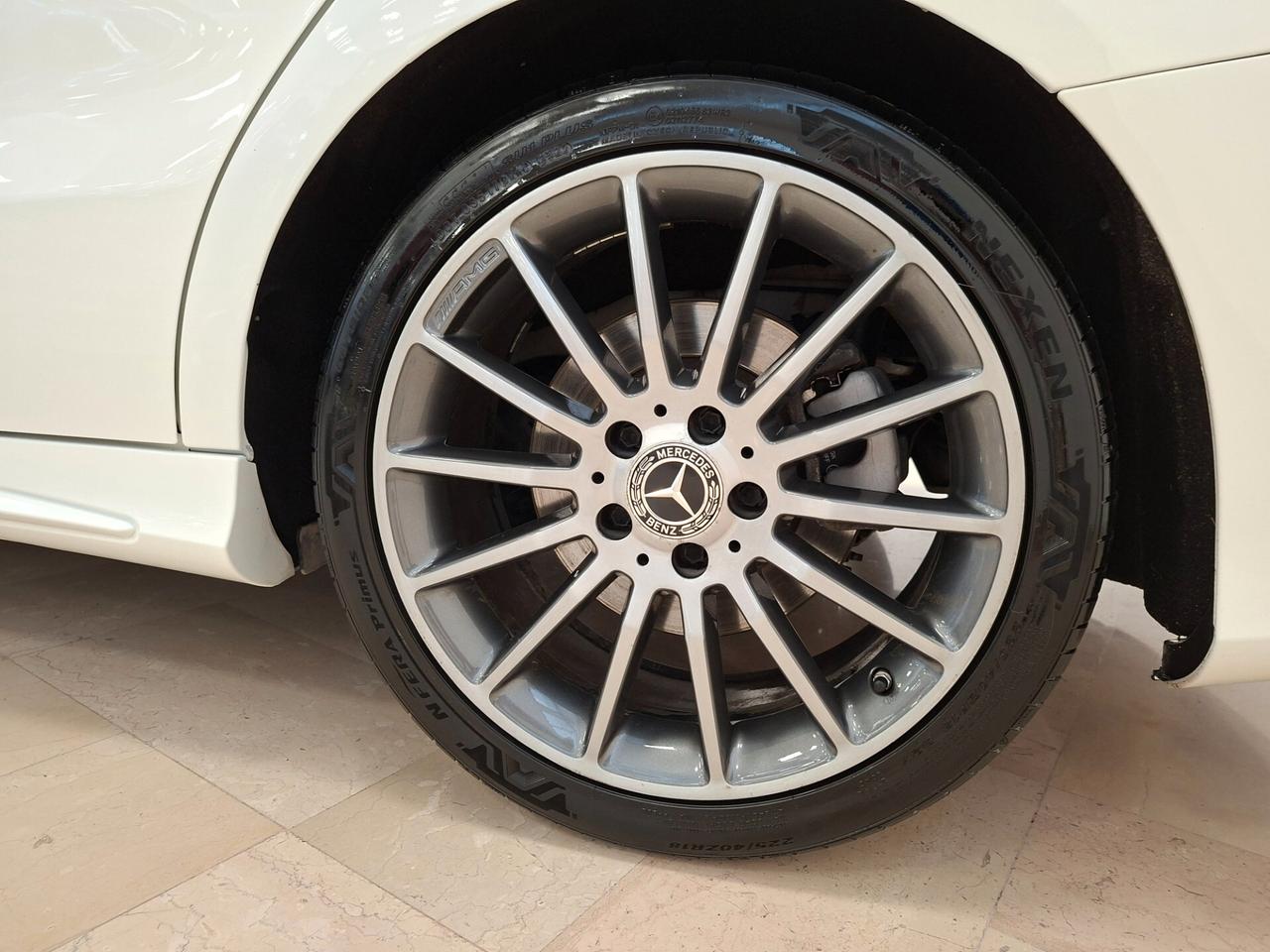 Mercedes-benz CLA 180 d Automatic Premium