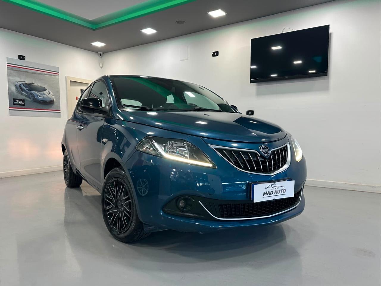 Lancia Ypsilon 1.0 FireFly 5 porte S&S Hybrid Gold Plus