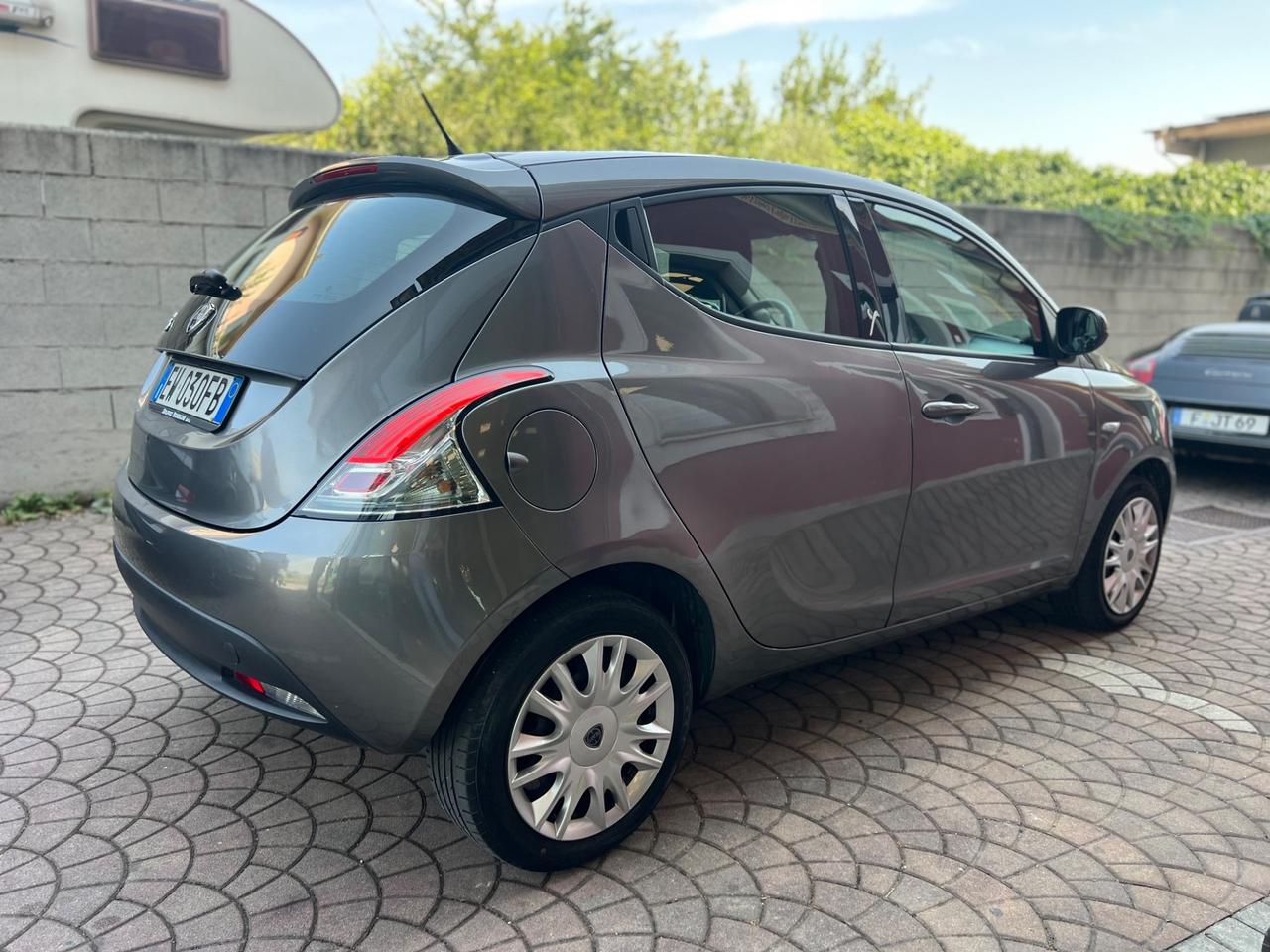 Lancia Ypsilon 1.2 GPL - Garanzia 12 Mesi