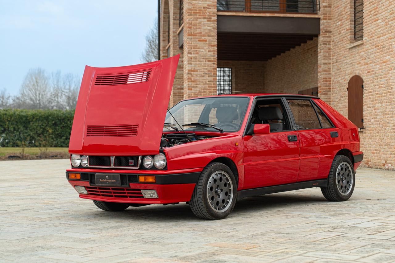 1989 LANCIA DELTA HF INTEGRALE 16V RDS01794