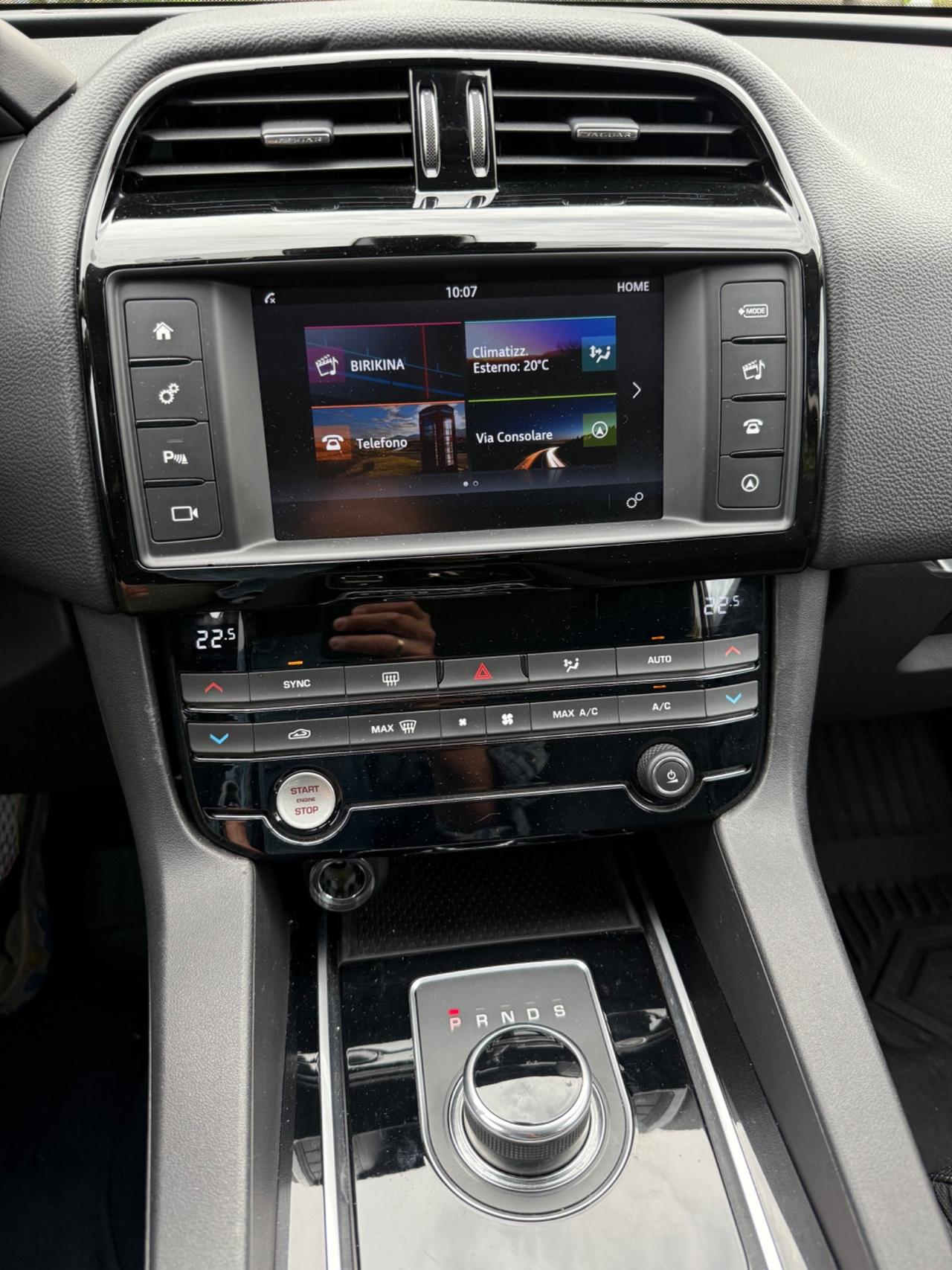 Jaguar F-Pace 2.0 D 180 CV AWD aut. Prestige