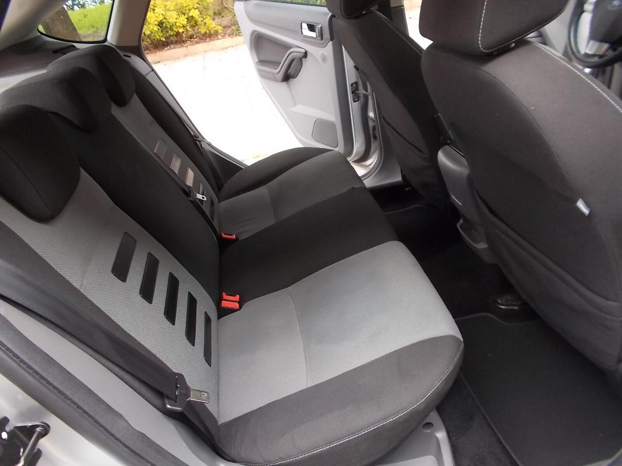 Ford Focus Berlina 5P 1.6 TDCi 90cv