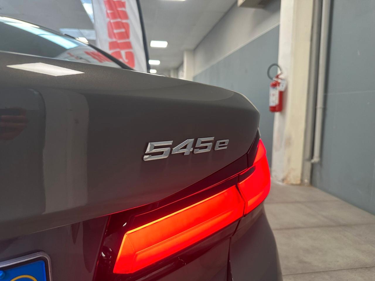 Bmw 3.0 hybrid 545e xDrive Luxury