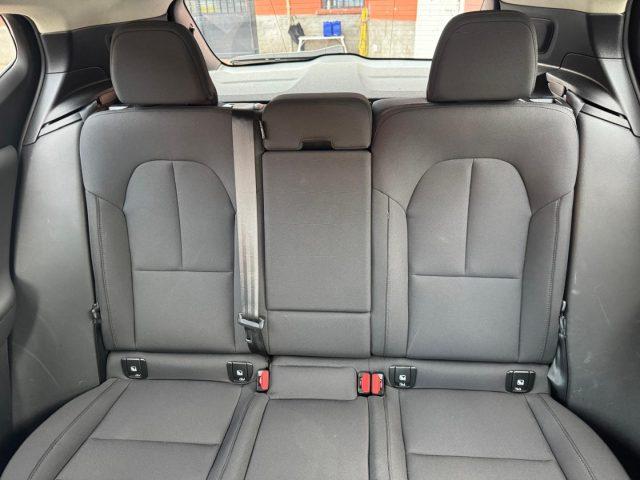 VOLVO XC40 T3 Geartronic Momentum Pro