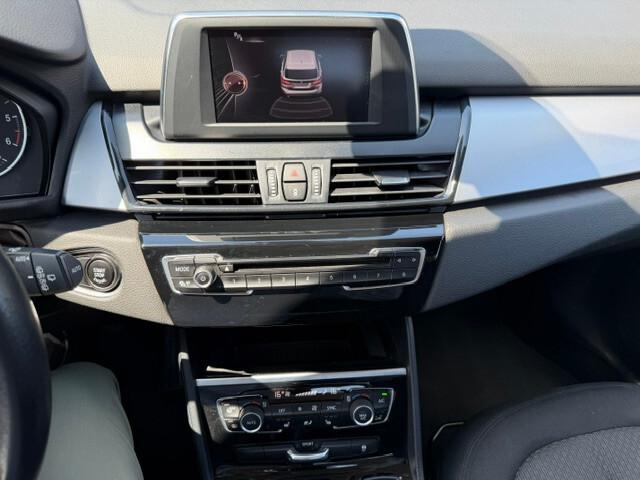 Bmw 2er Active Tourer 218d Advantage