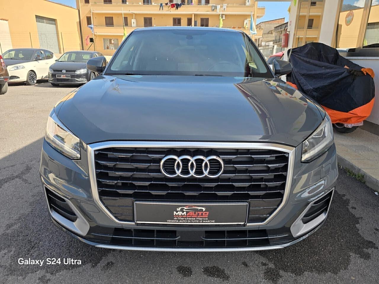 Audi Q2 30 TDI Business Design