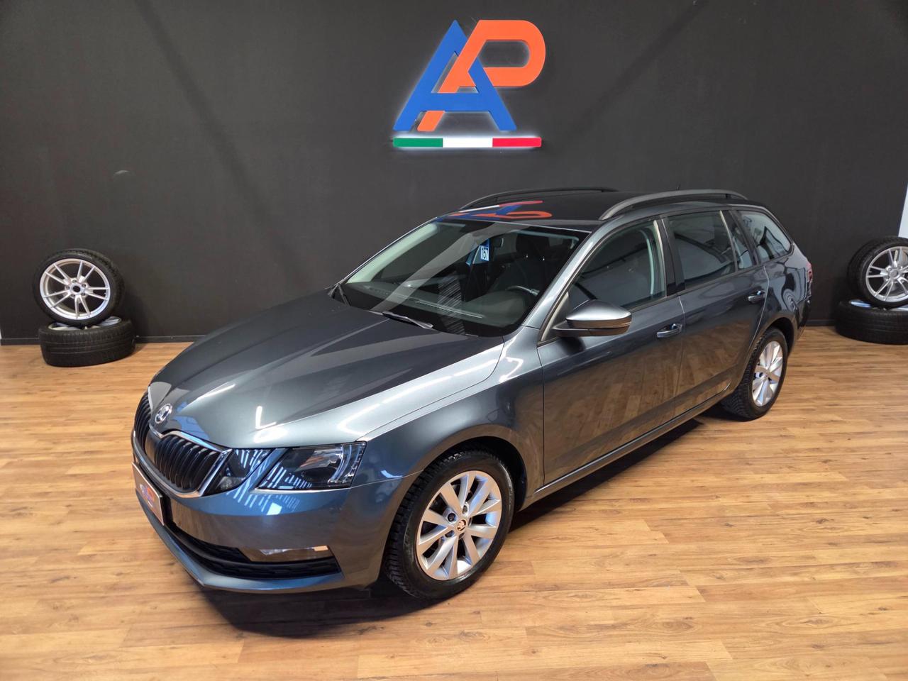 Skoda Octavia Wagon 1.6 tdi Executive 115cv dsg
