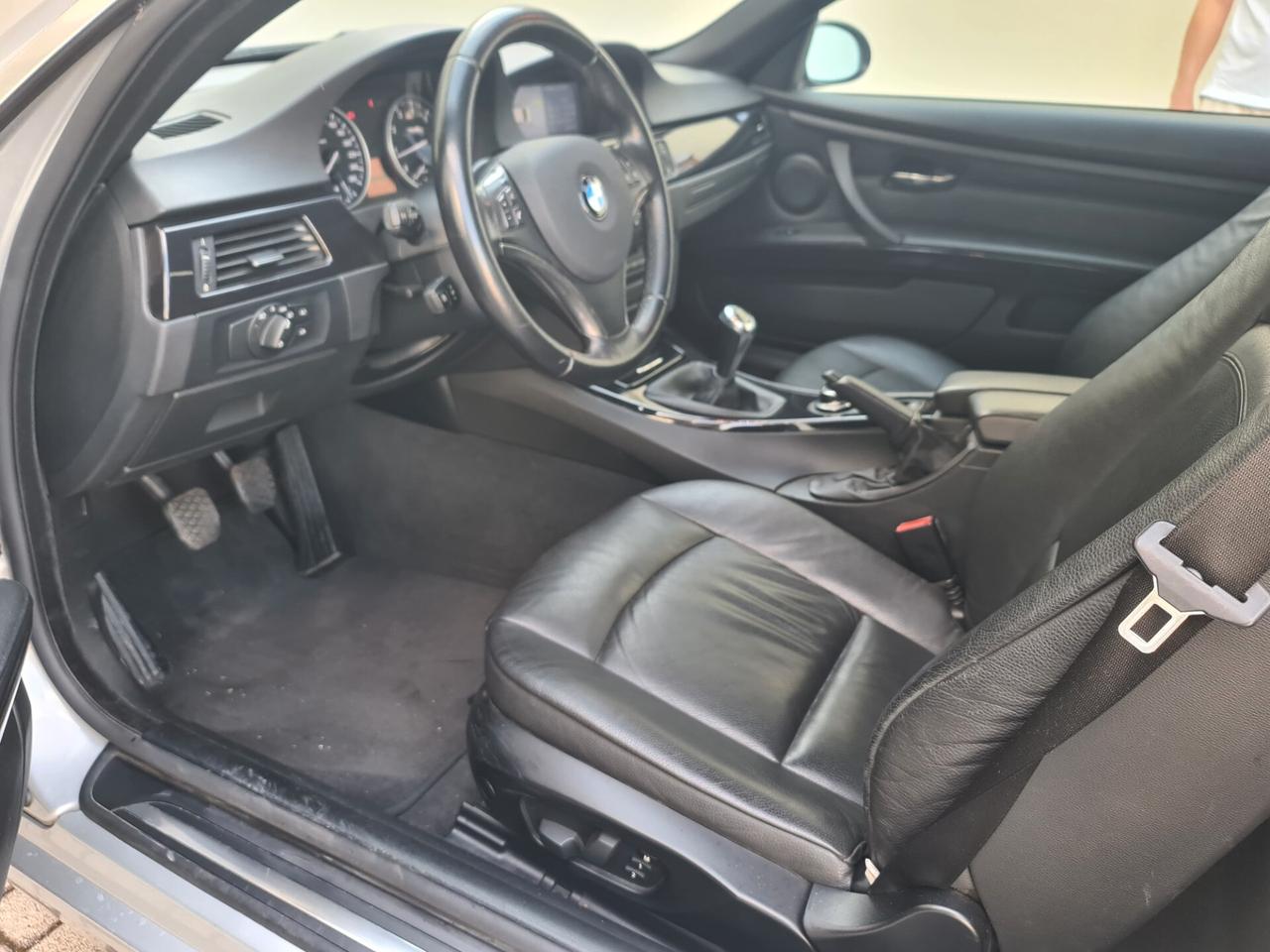 Bmw 320i cat Cabrio Futura - Km. certif.