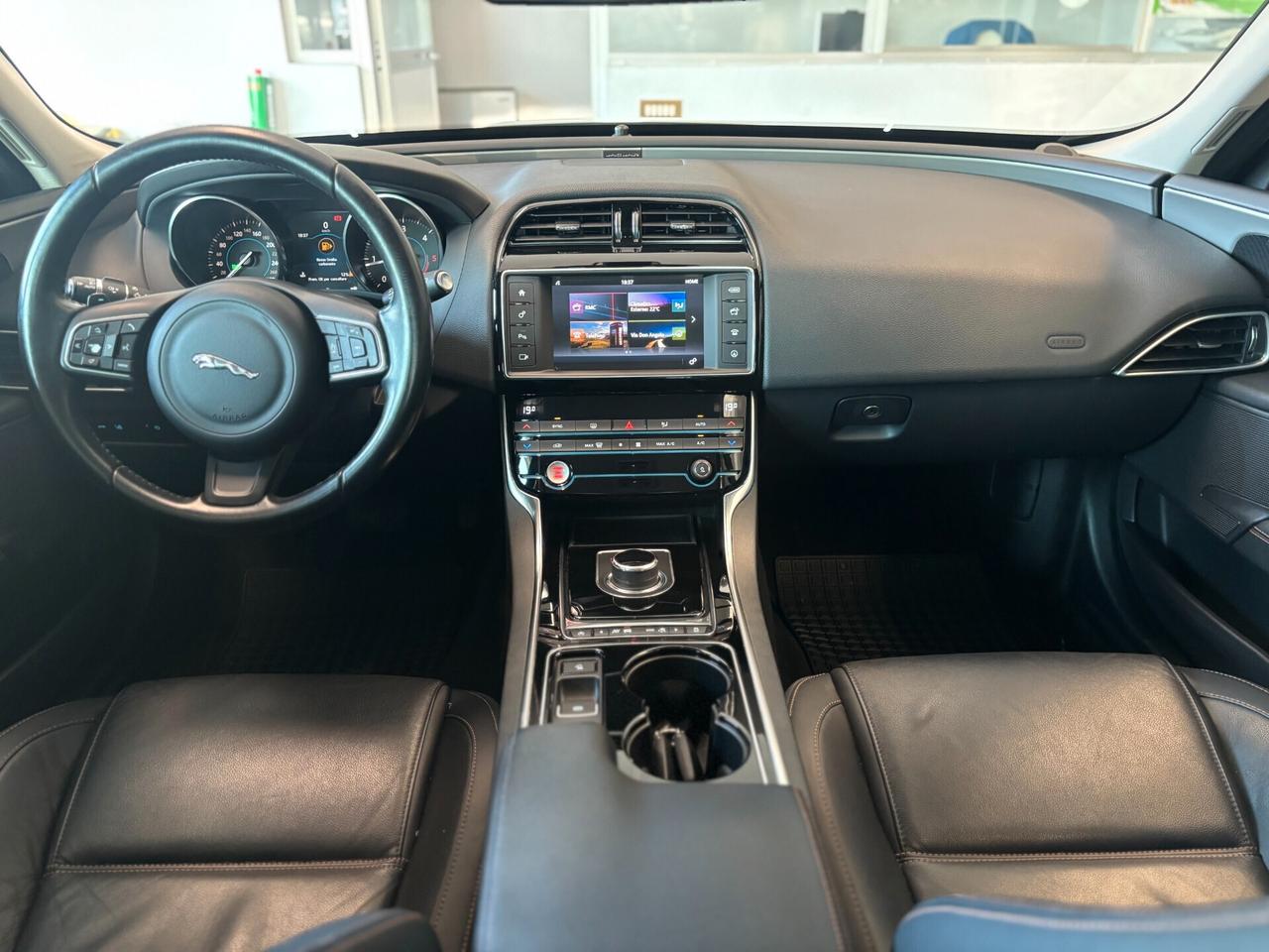 Jaguar XE 2.0d Portfolio awd 180cv*UNICOPRO*TAGLIANDI JAGUAR
