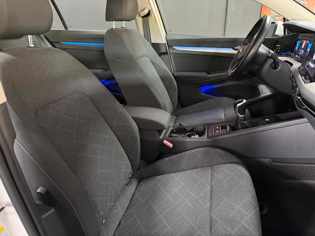 Volkswagen Golf 1.5 TSI ACT DSG 5p. Business BlueMotion Tech.