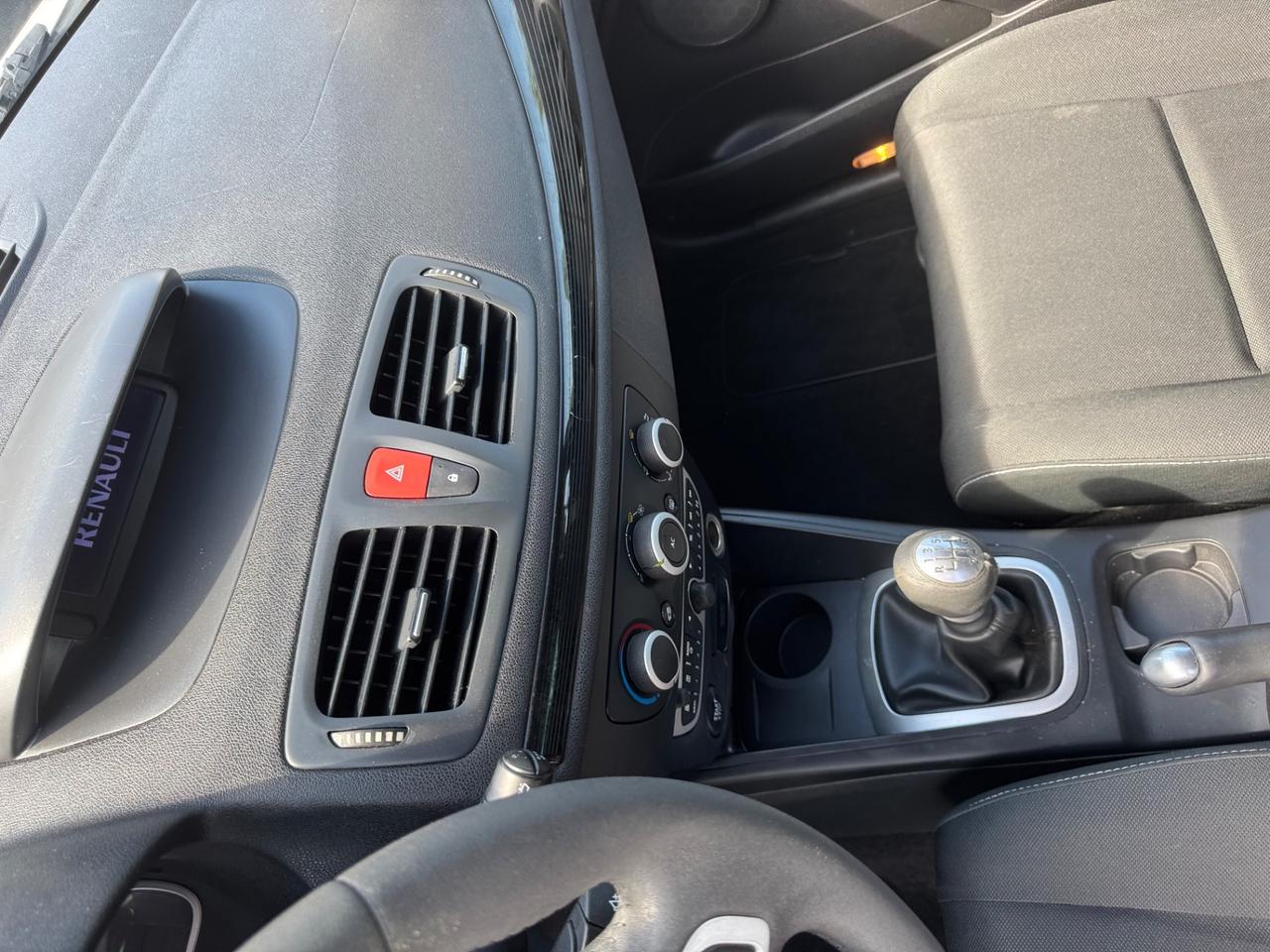 Renault Megane Coupé 1.5 dCi 110CV neopatentati