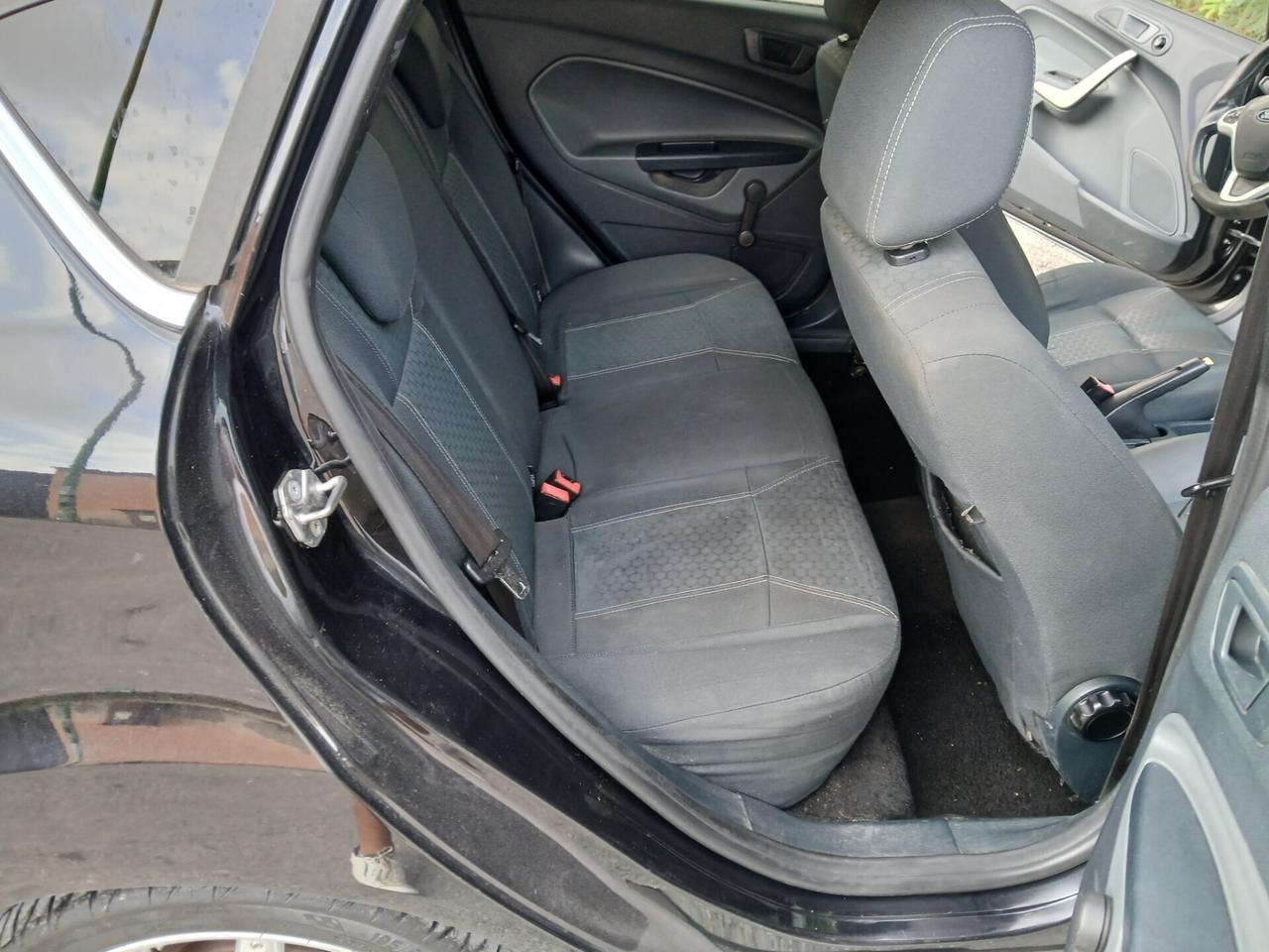 Ford Fiesta 1.4 TDCi 5p. Modello Titanium