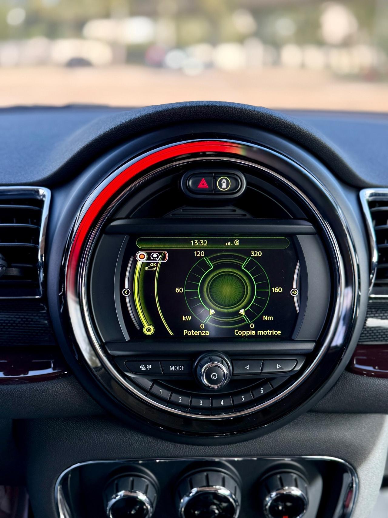 Mini Cooper D Clubman 1.5 One Business Automatica