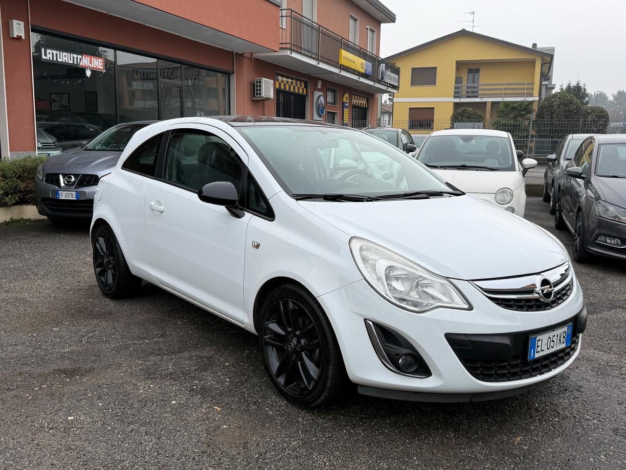 Opel Corsa 1.2 3 porte b-color bianca