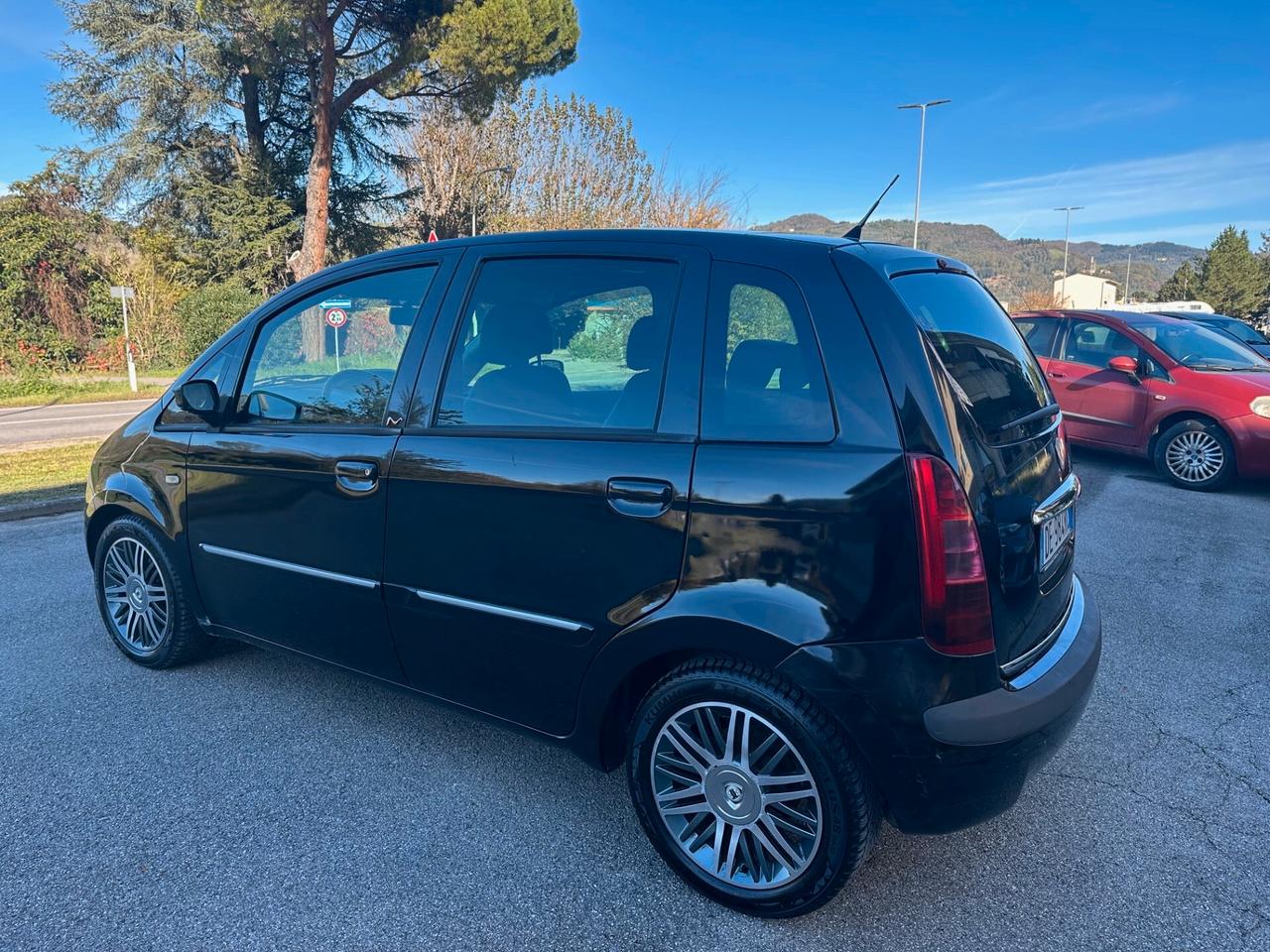 Lancia MUSA 1.4 16V Platino Plus cambio automatico