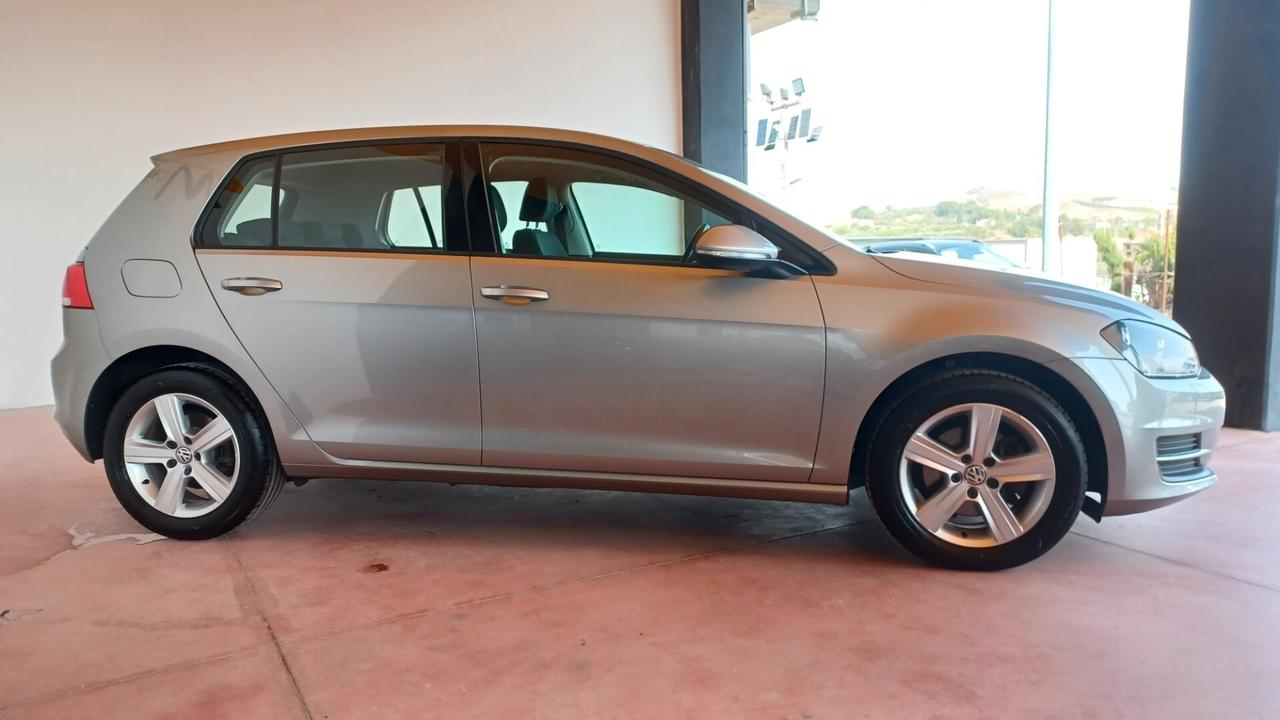 Volkswagen Golf Business 2.0 TDI 5p. Highline BlueMotion Technology