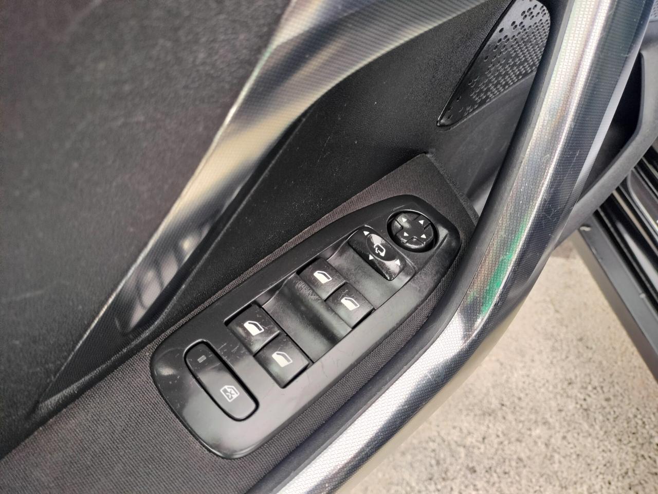 Peugeot 2008 1.6 e-HDi 92 CV Stop&Start Allure