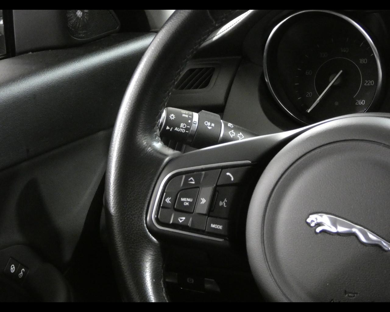 JAGUAR E-Pace (X540) - E-Pace 2.0D 180 CV AWD aut. S