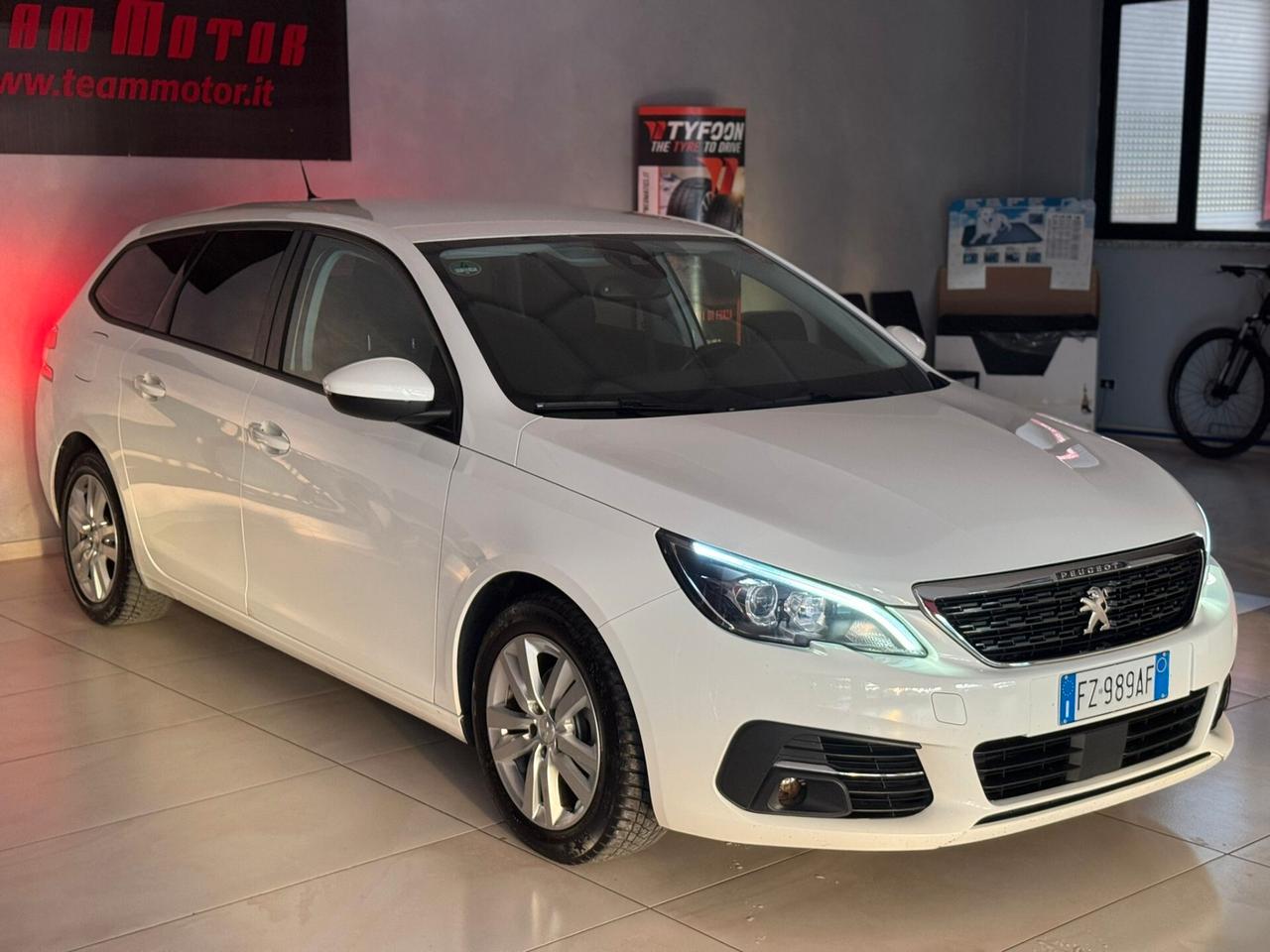 Peugeot 308 BlueHDi 100 S&S SW Business
