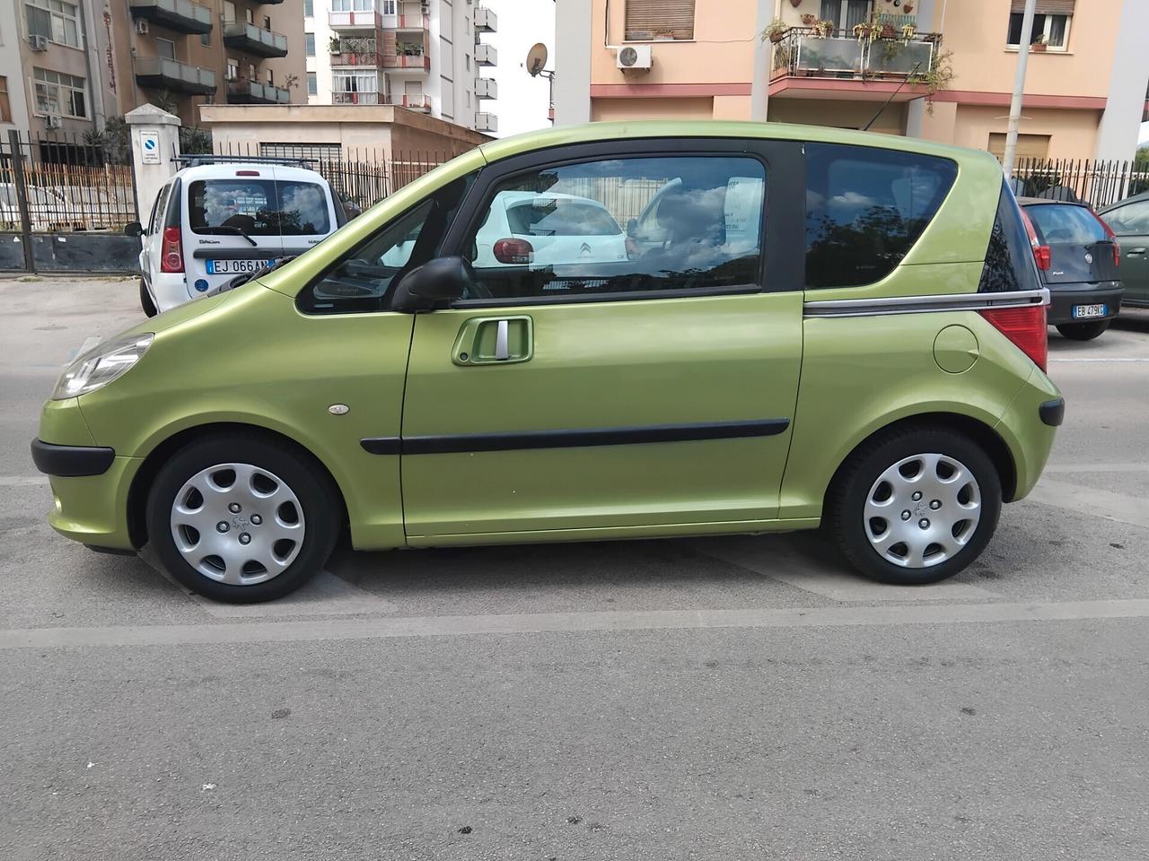 PEUGEOT 1007 TRENDY NEANCHE UN GRAFFIO