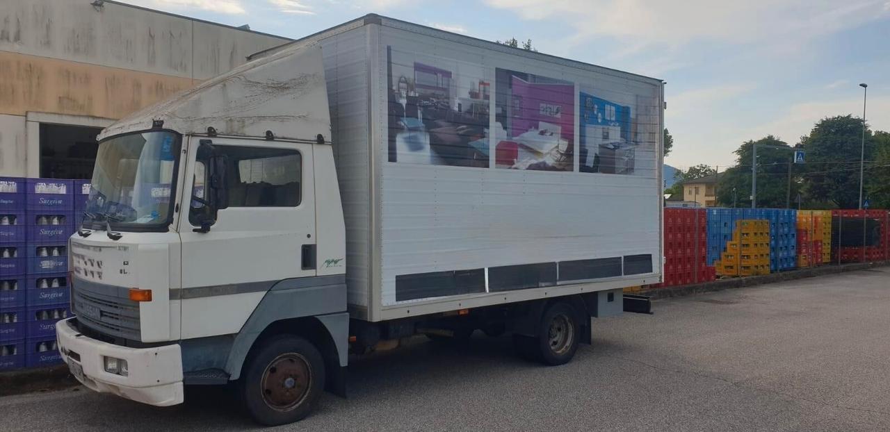 Nissan L-35 L-35.085 3.0 diesel PC-RG Cabinato