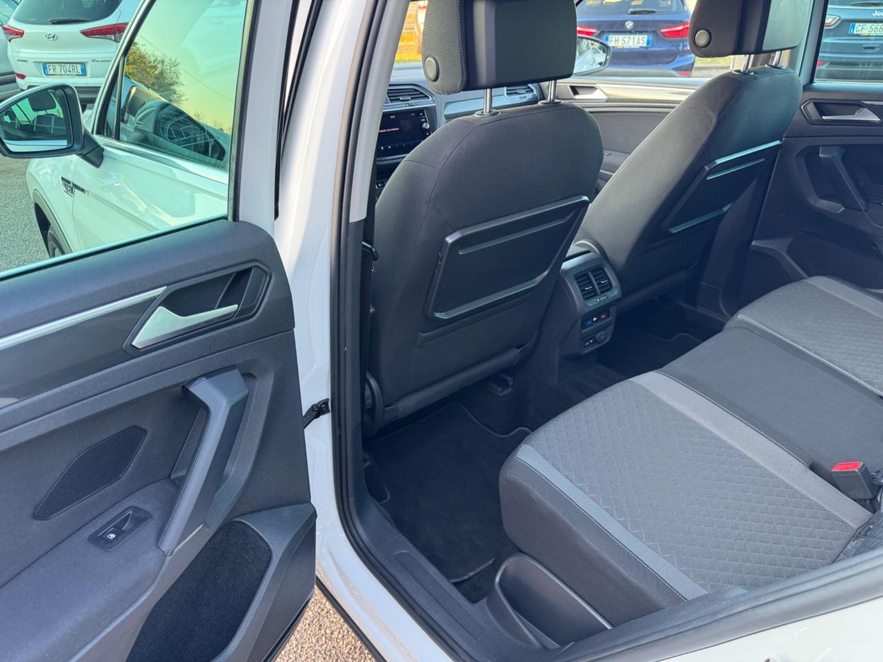 Volkswagen Tiguan 2.0 TDI SCR DSG 4MOTION Sport BMT