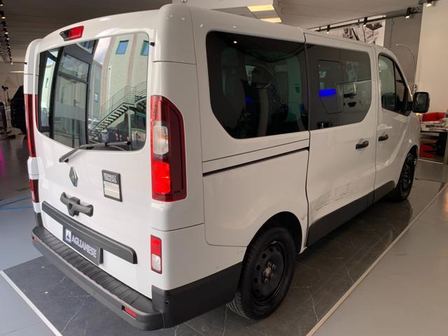 RENAULT Trafic TRUCKS 2T8 2.0 dCi 150CV PC-TN Combi Red Edition