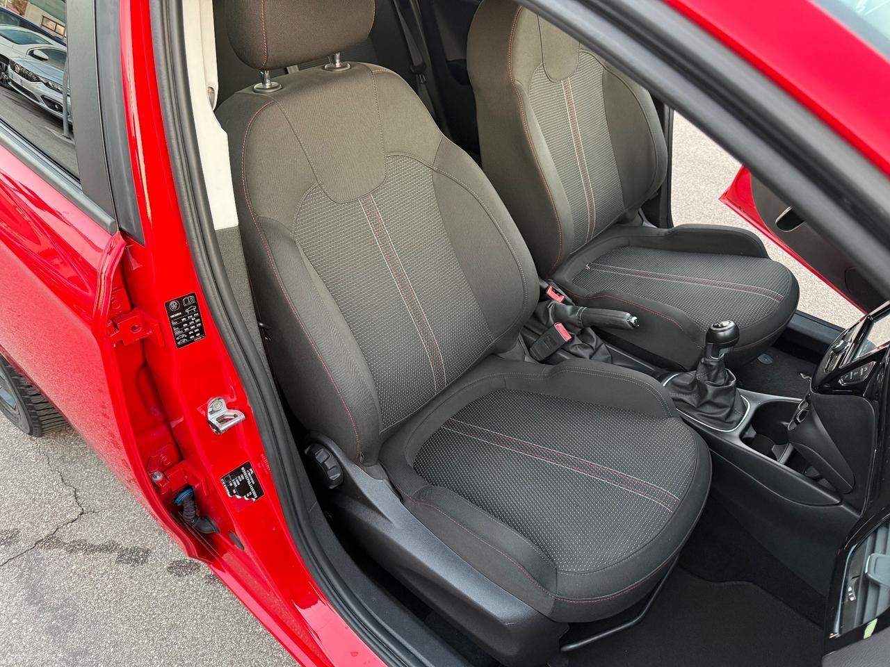 Opel Corsa 1.4 90CV GPL Tech 5 porte Black Edition Bicolor