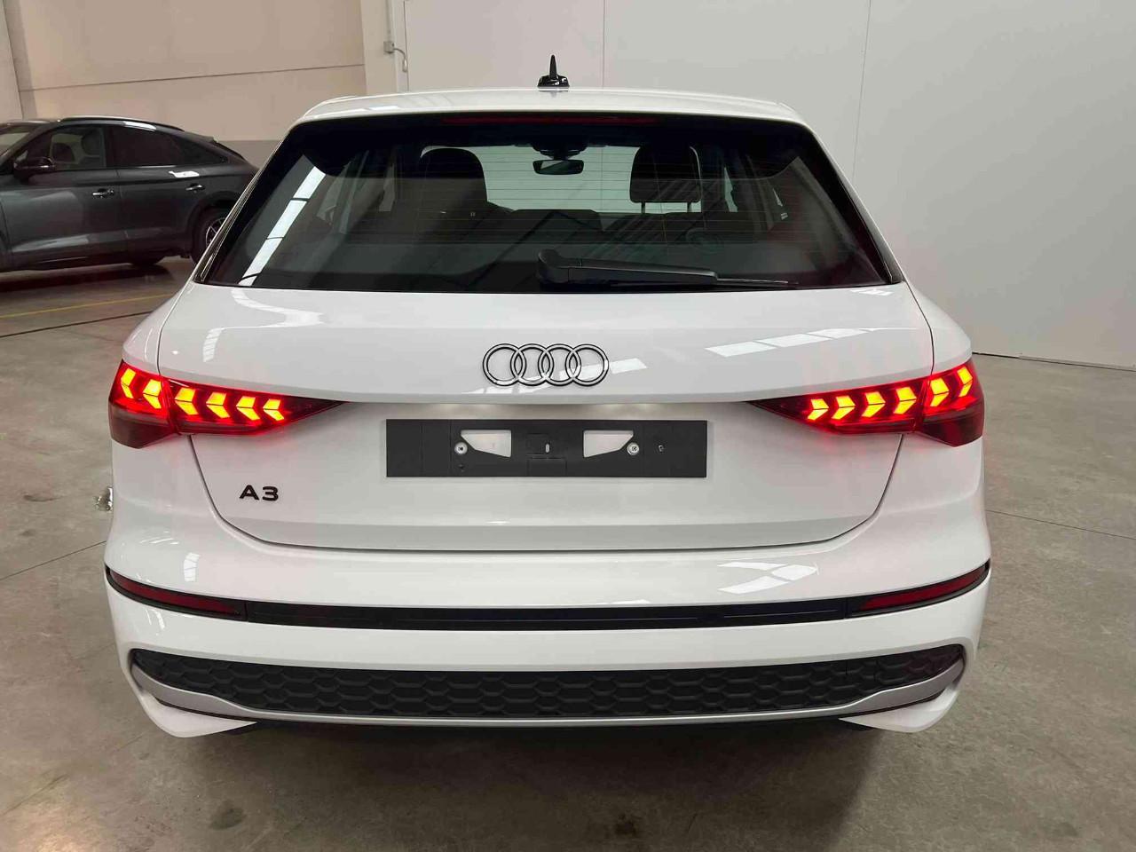 Audi A3 Sportback 1.5 tfsi mhev Business Advanced 116cv s-tronic