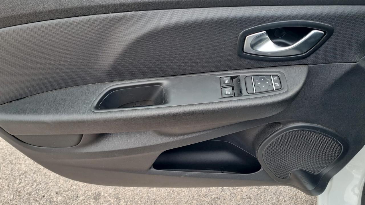 Renault Clio 1.5 dCi 8V 75CV 5 porte Van.2 POSTI