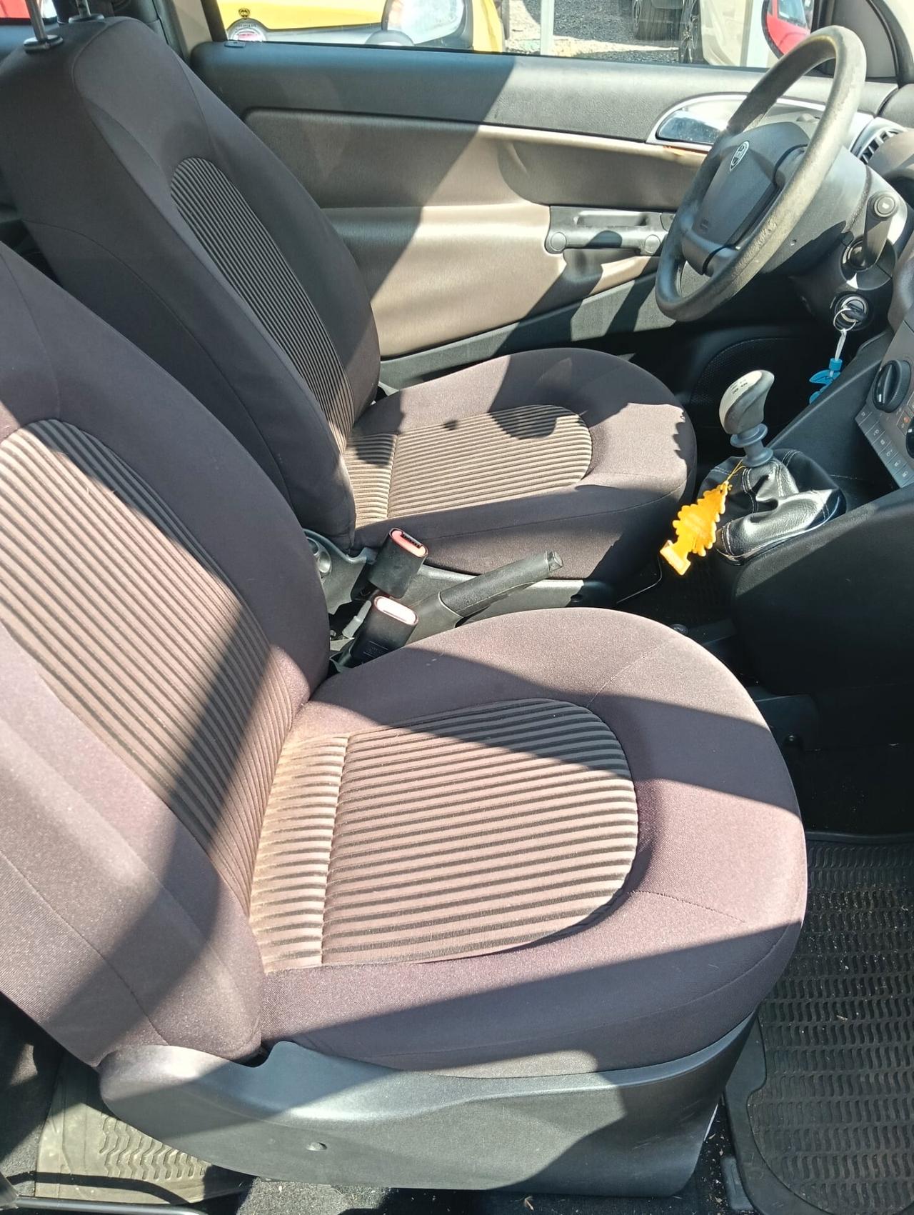 Lancia Ypsilon GPL ecochic