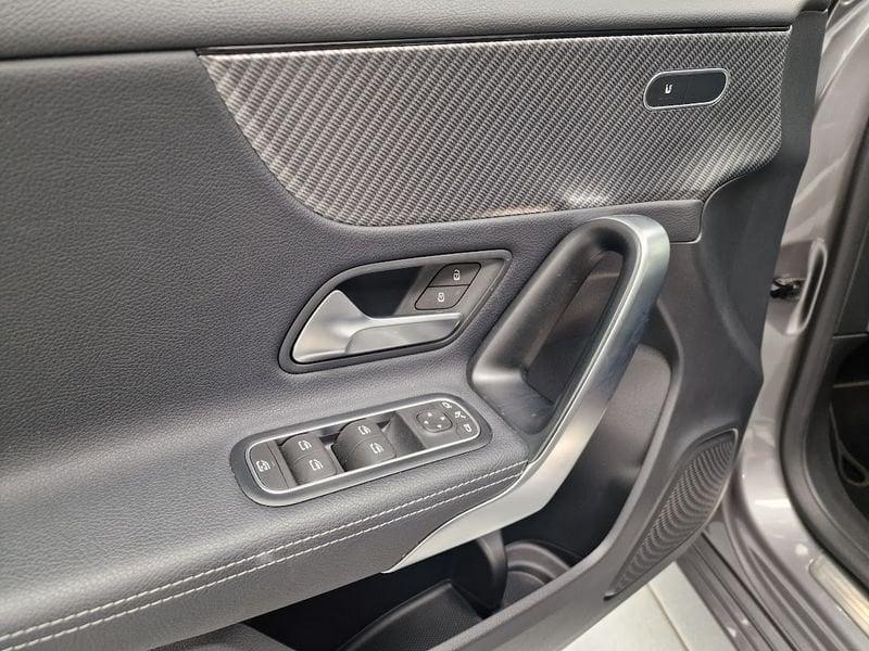 Mercedes-Benz Classe A A 180 Automatic Progressive Adv Plus IVA ESPOSTA